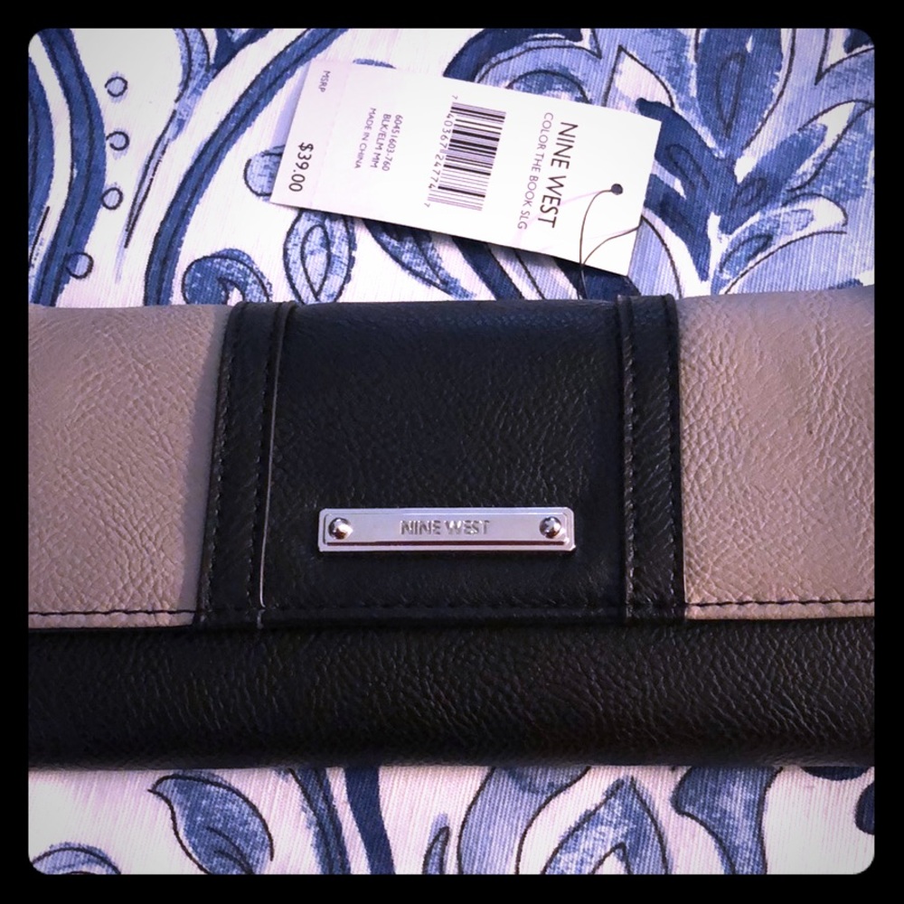 Nine West wallet clutch